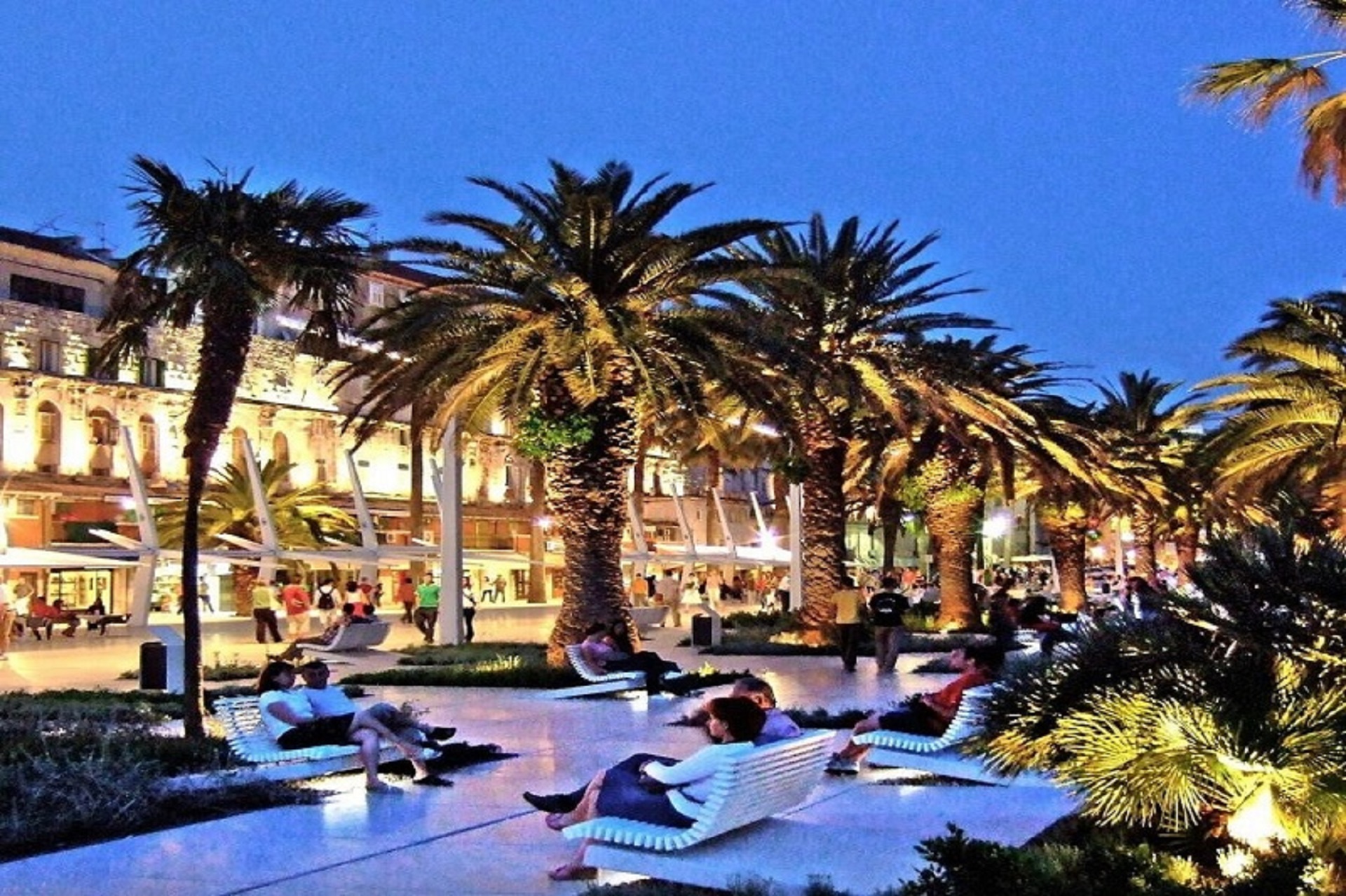 Riva – Waterfront Promenade